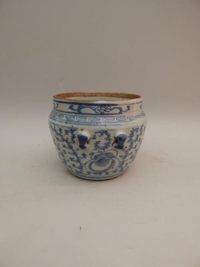 Pot en porcelaine « bleu blanc ». 

(XIXe...