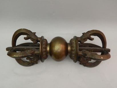 Vajra en bronze doré. Début du XXe siècle....