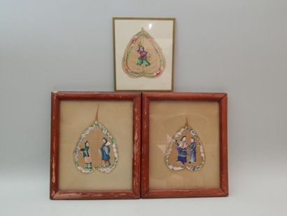 Trois peintures de personnages sur feuille....