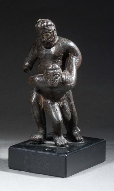 Rare représentation d'Hercule combattant...