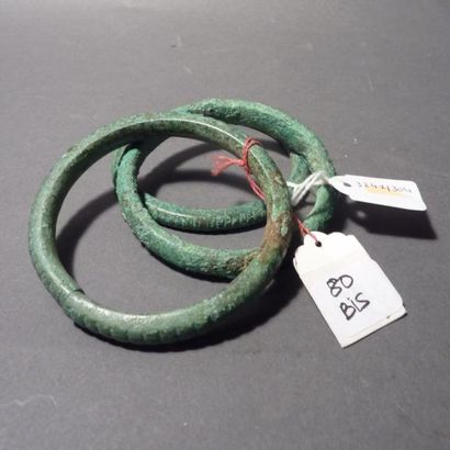 Lot 80 bis. Lot composé de trois bracelets...