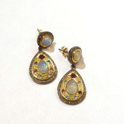 Paire de PENDANTS D'OREILLE en argent et...