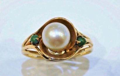 BAGUE en or jaune 18K (750/°°) ornée d’une...