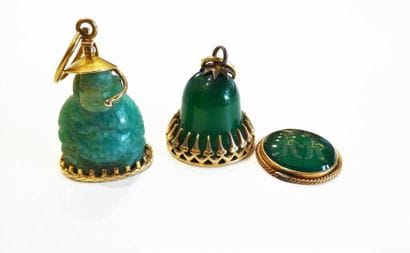 Lot de 3 BRELOQUES en or jaune 18K (750/°°)...