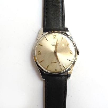 LONGINES. MONTRE d'homme en acier, vers 1970....