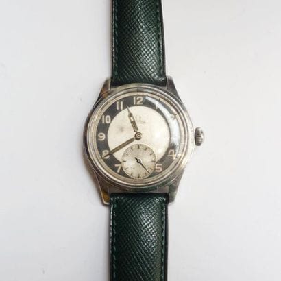 OMEGA, modèle SUVERAN. MONTRE en acier, étanche...