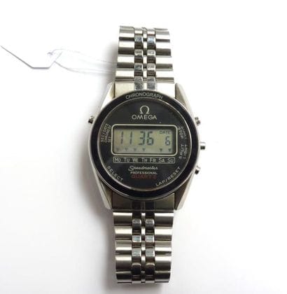 OMEGA. MONTRE à quartz, en acier, Speedmaster....