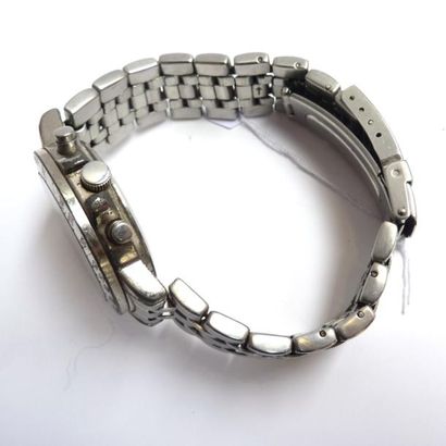 LIP. MONTRE chronographe en acier. Braceler...