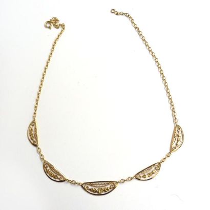 COLLIER en or jaune 18K (750°/°°) maillons...