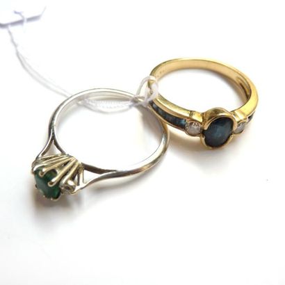 LOT composé d'une bague en or jaune 18K (750°/°°)...