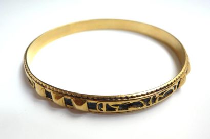 BRACELET jonc en or jaune 18K (750°/°°)....