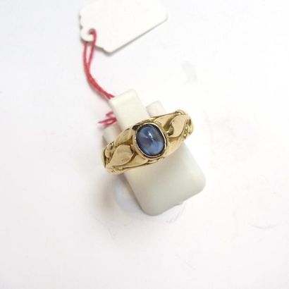 BAGUE en or jaune 18K (750°/°°) de style...