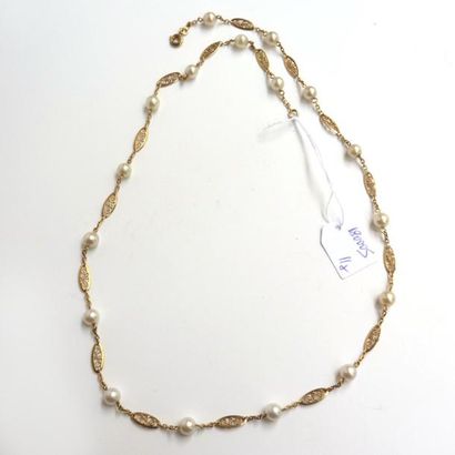 COLLIER de perles de culture alternées de...