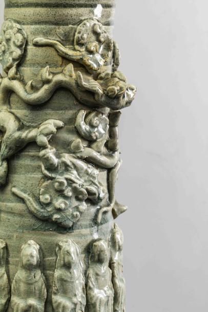 Paire de vases « Humping » en grés porcelaineux....