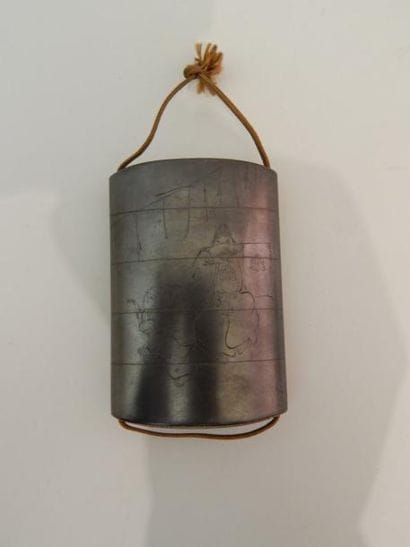 Inro à quatre cases en laque nashiji à décor...