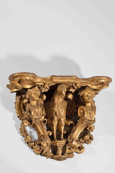 Applique en bois doré d’époque Louis XV....