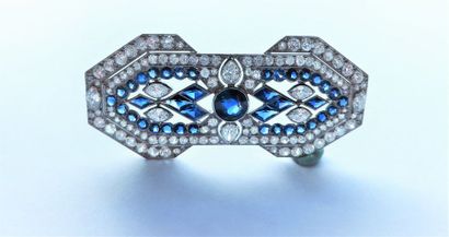 JOSEPH CHAUMET - BROCHE en or blanc 18K (750/°°)...