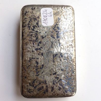 BOITE en argent niellé (925/°°) à décor de...