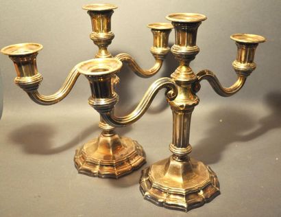 TETARD Frères, PAIRE DE CHANDELIERS en argent...