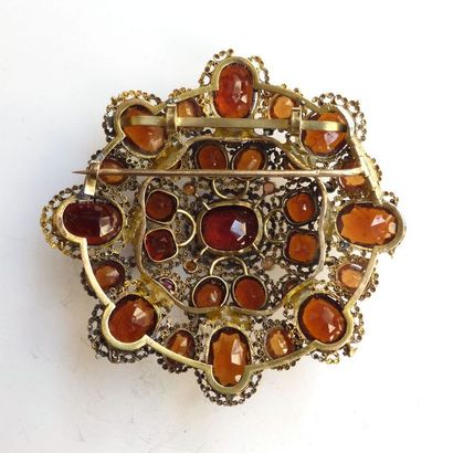 IMPORTANTE BROCHE, formant également pendentif,...