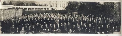 [Maison Blanche]. 

Photographie sur papier...