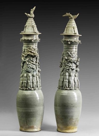 Paire de vases « Humping » en grès porcelaineux....