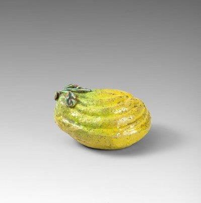 Citron en porcelaine en forme dite « main...