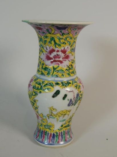 Vase en porcelaine 