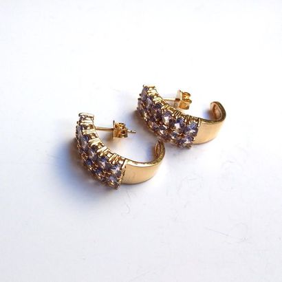 PAIRE DE BOUCLES D'OREILLE en argent doré...