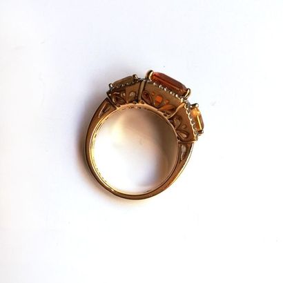 BAGUE en or gris 18K (750°/°°) sertie de...
