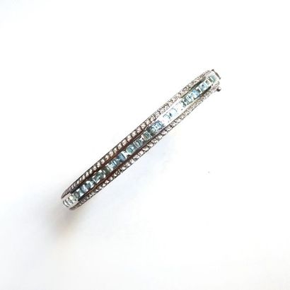 BRACELET en argent (925°/°°) en forme de...
