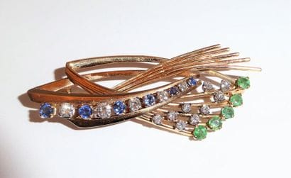 BROCHE en or 18K (750/°°) en forme d’épis...
