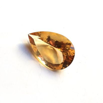 CITRINE taille poire, sur papier. 34,05c...