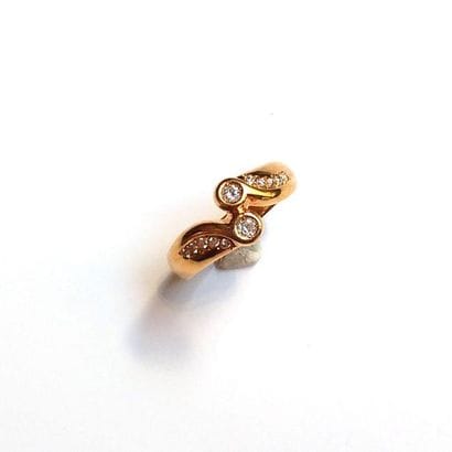 BAGUE en or jaune 18K (750/°°) et diamants....