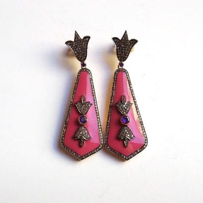 PAIRE DE PENDANTS d'oreille en argent doré...