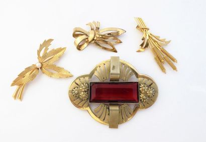 LOT DE 4 BROCHES dont une d'époque Art déco...