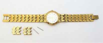 TISSOT. MONTRE modèle dame en plaqué or avec...