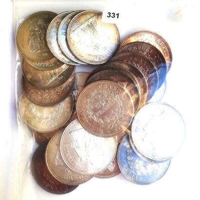 LOT de 26 pièces de 50F argent (925°/°°)