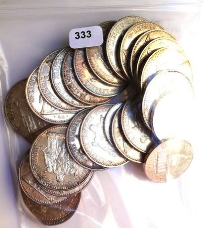 LOT de 23 pièces de 10F argent (925°/°°)

on...