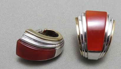 PUIFORCAT. CLIPS D'OREILLE en argent et or...