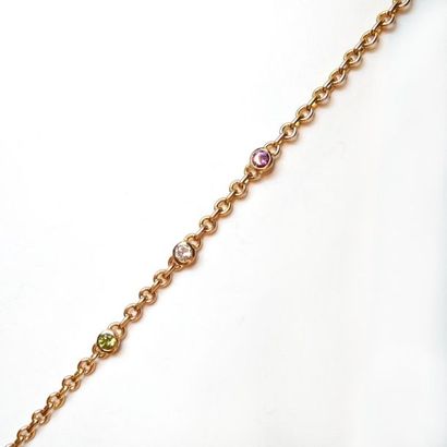 BRACELET en or jaune 18K (750/°°) orné de...