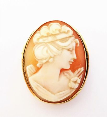PENDENTIF broche en or 18k (750/°°) orné...