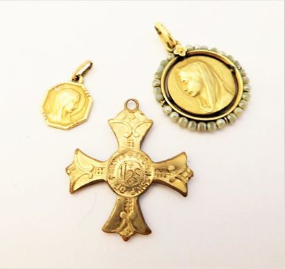 Lot de 2 MEDAILLES en or 18K (750/°°) Augis...