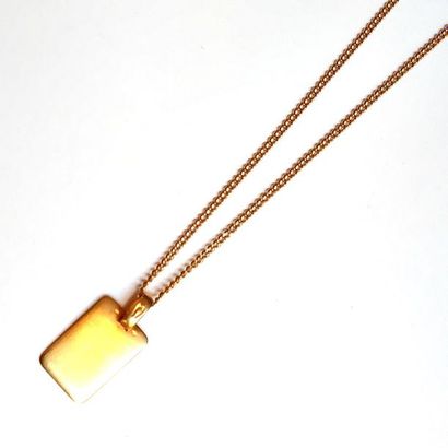 CHAINE ET PENDENTIF en or jaune 18K (750/°°)....