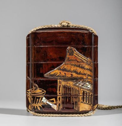 Inro à quatre cases en laque, à décor de...
