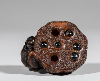 Okimono en buis, représentant un crapaud...