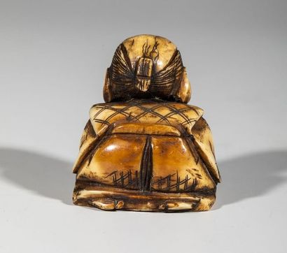 Netsuke en ivoire, représentant un enfant...