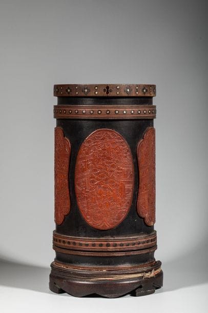 Bitong porte-pinceaux en bambou, au décor...