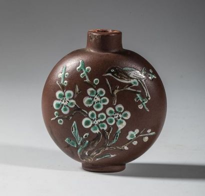 Flacon tabatière en terre cuite « yixing »,...