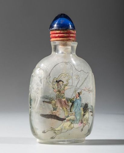 Flacon tabatière en pâte de verre, à décor...